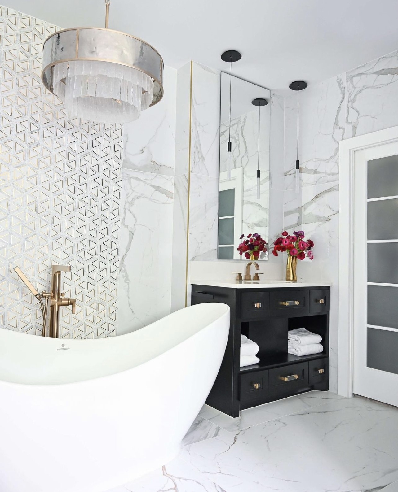 Image Calacata Light by @bydesigninteriorsinc